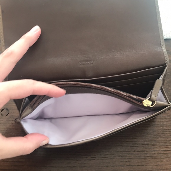 Coach Wallet - Picture 8 of 8